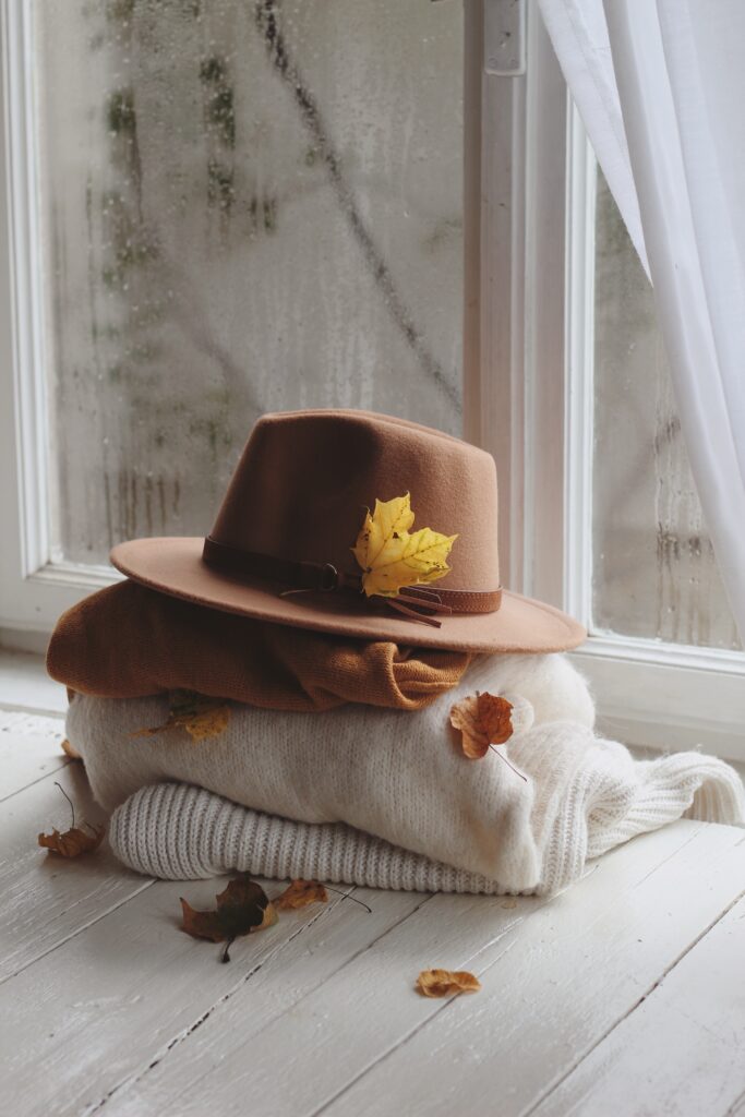 Autumn Outfits, autumn hats. A great accessory
